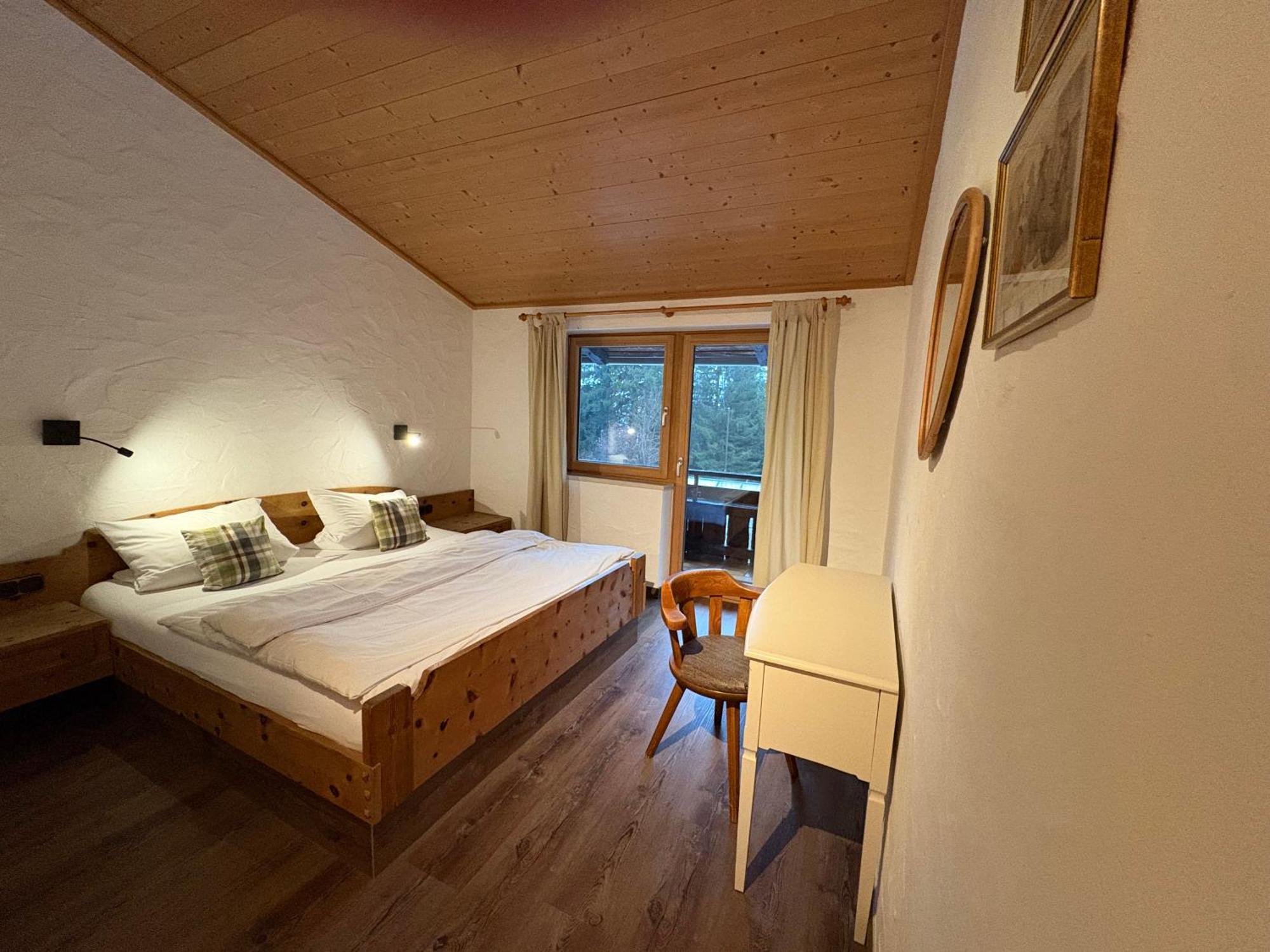 Dreimaederlhaus Am Berg Apartment Pfronten Exterior foto